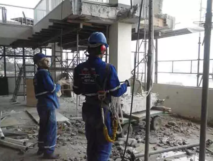Demolição de Fábricas Demolição de Fábricas