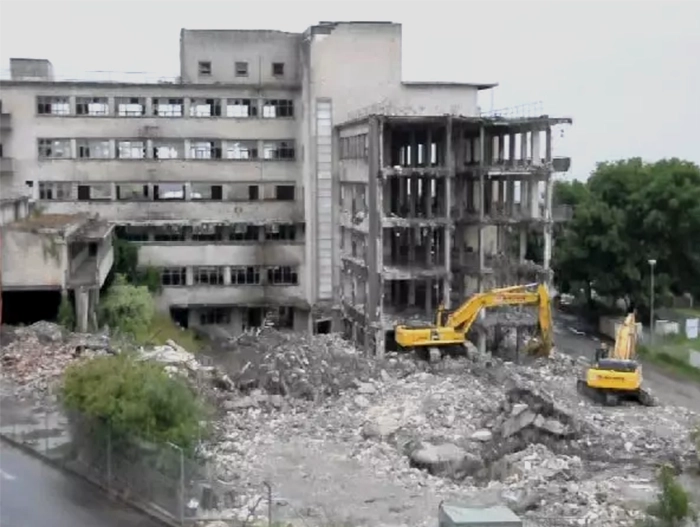 Demolição de Hospital